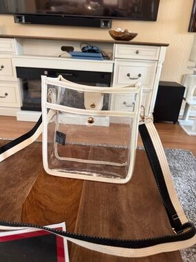 Everyday crossbody bag